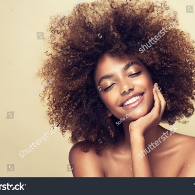 Шукаю моделей для зйомки відео для стоків на тему Жіноча краса (Woman beauty, Aging beauty) | Lemon Agency