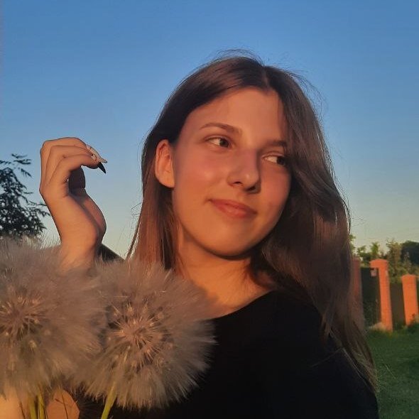 Анна Жук