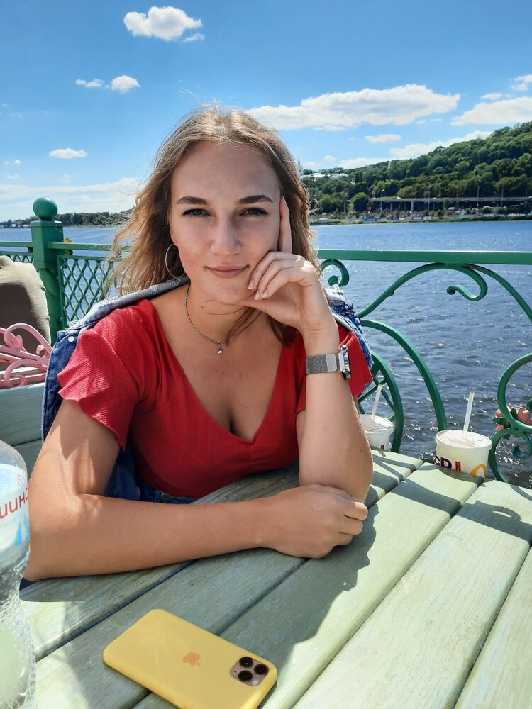 Виктория Кармалита