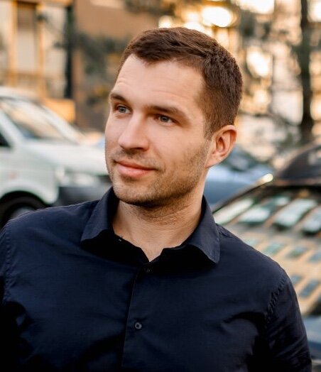 Влад Дмитренкр