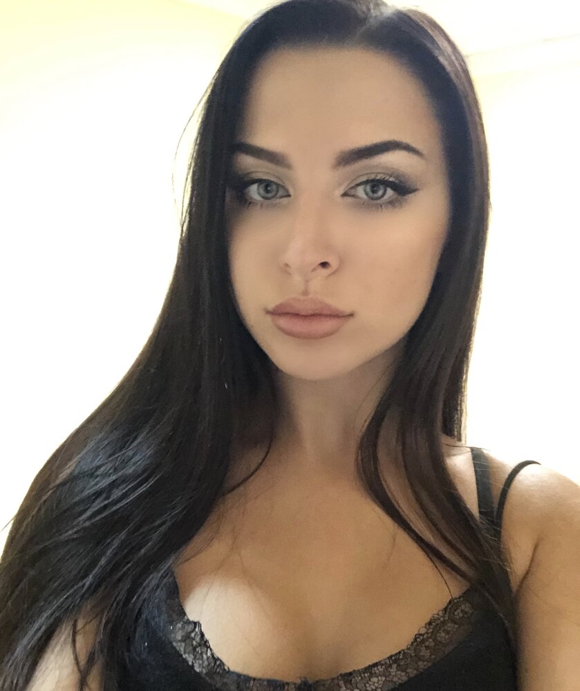 Алина Гревцева