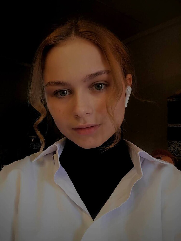 Полина Рой