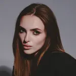 Акторка Міла Ляшенко на Lemon Agency