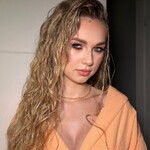 Модель Аліна Дубець на Lemon Agency