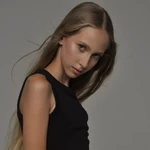 Модель Ірина Звенигородська на Lemon Agency