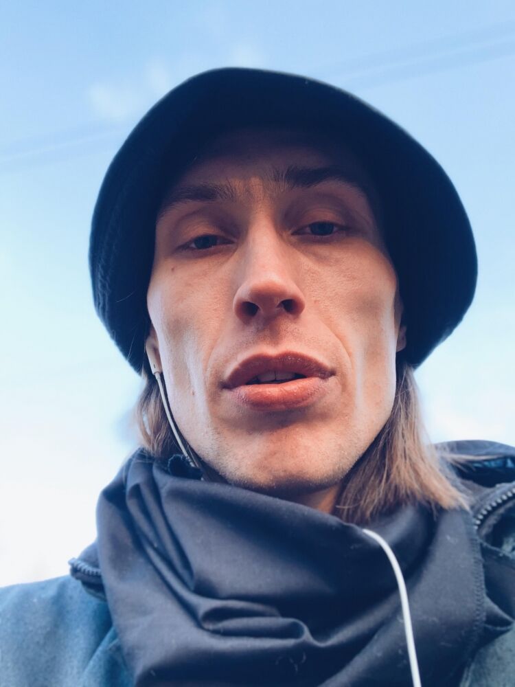 Денис Чмелёв